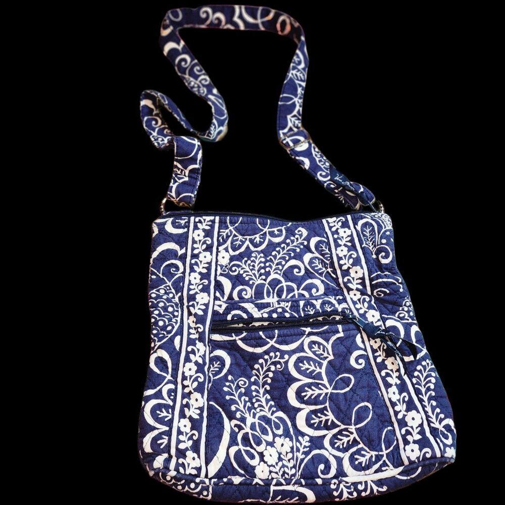 ✨ Vera Bradley Hipster Crossbody Bag — Twirly Birds Navy ✨